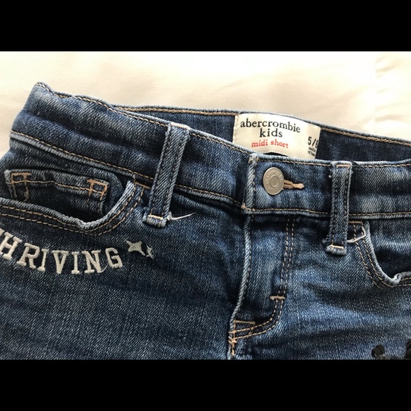 Abercrombie flip sequin jean shorts 5/6 - Picture 2 of 4